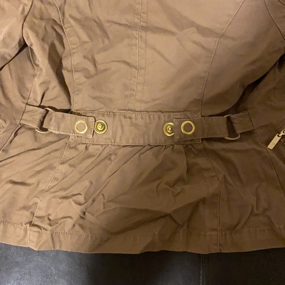 Winter jacket. Super warm and thick - Picture 3 of 3